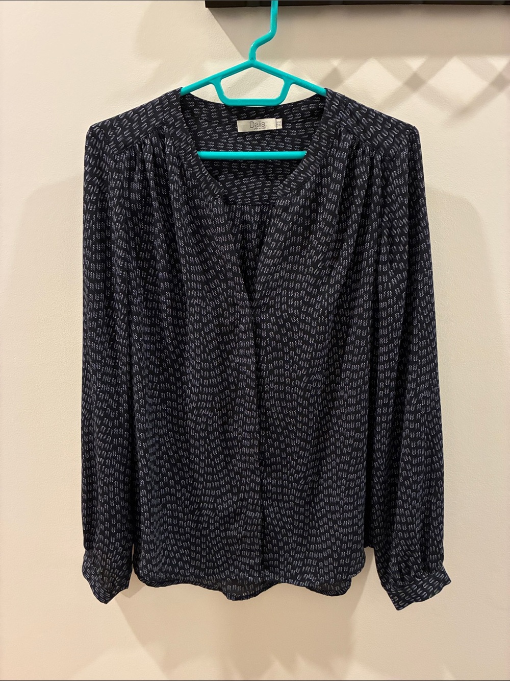 Dalia Navy & Light Gray Patterned Long-Sleeve Blouse